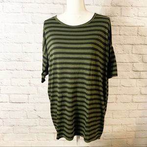 LULAROE Irma Top size XS green black stripe